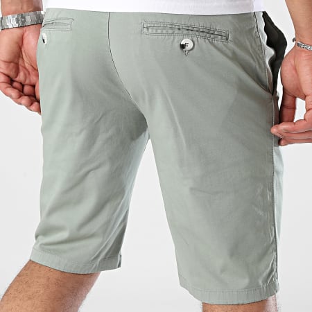 Mackten - Pantalones cortos chinos verdes