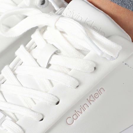 Calvin Klein - Zapatillas Vulc Lace Up Saff Fox 2104 White Metal Cameo para mujer
