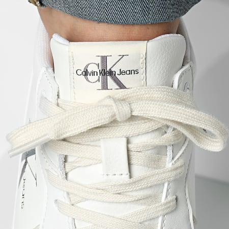 Calvin Klein - Cestini Classic Cupsole Low 0885 Bianco brillante Grigio carbone