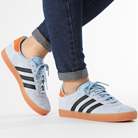 Gazelle J Women's Sneakers IG9151 Clear Sky Core Black Solar Orange