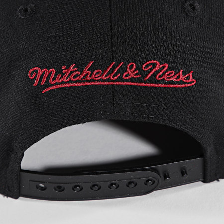 Mitchell and Ness - Miami Heat NBA Cappellino Snapback integrale HHSS7646 Nero