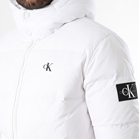 Calvin Klein - Chaqueta de pluma con capucha 5946 Blanco