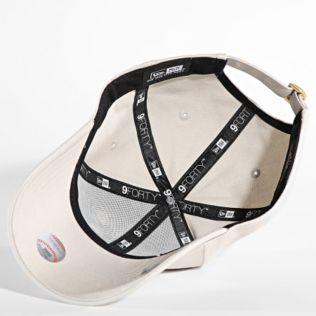 New Era - Gorra de mujer 9Forty NY con logotipo metálico 60222491 Beige