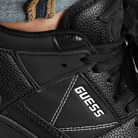 Guess - Baskets FMTSALPAC12 Black