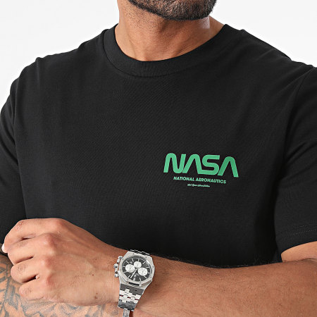 NASA - Conjunto de camiseta y pantalón corto futurista de la NASA con botella verde negra