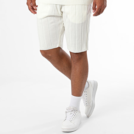 Ikao - Off White T-shirt en joggingshortset