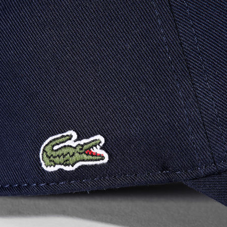 Lacoste - Gorra con logotipo lateral bordado en cocodrilo azul marino