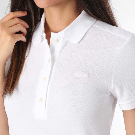 Lacoste - Robe Polo Slim Femme Logo Brodé Crocodile Ton Sur Ton Blanc