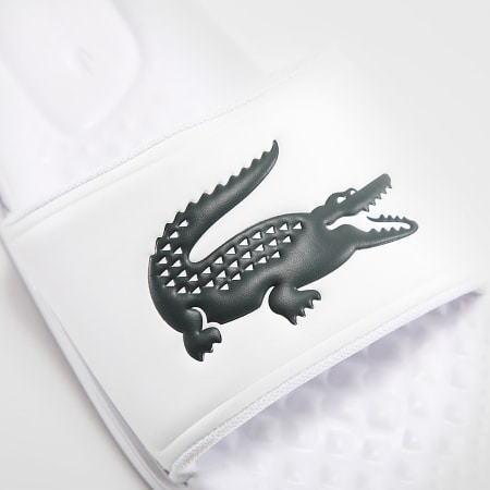 Lacoste - Claquettes Serve Slide Dual Logo Crocodile Blanc