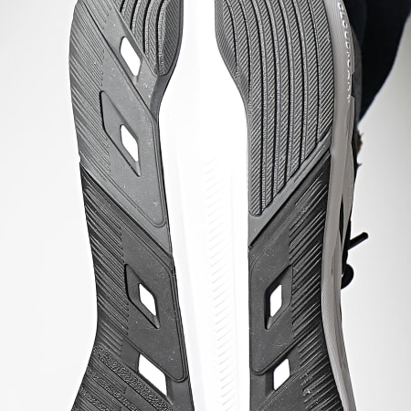 Adidas Sportswear - Baskets Questar 3 M ID6320 Core Black Footwear White Carbone