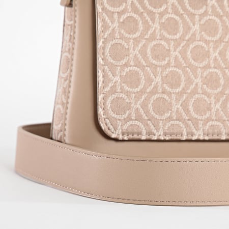 Calvin Klein - Sac A Main Femme Must Shoulder Bag 2646 Beige