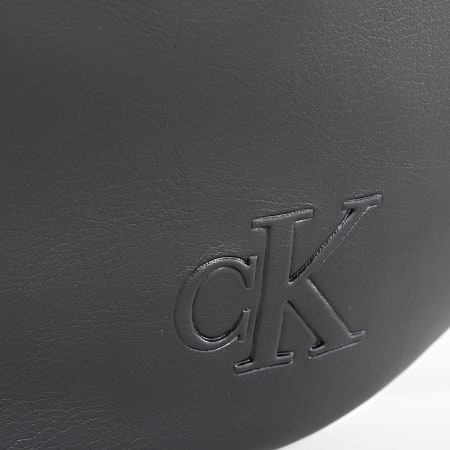 Calvin Klein - Sac Banane Tagged Waistbag38 2049 Noir