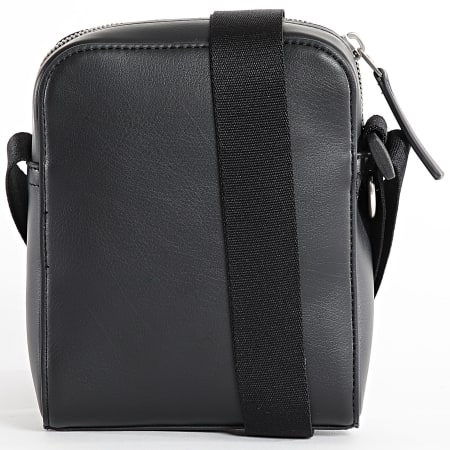 Calvin Klein - Tagged Bolsa Reporter 17 2039 Negro