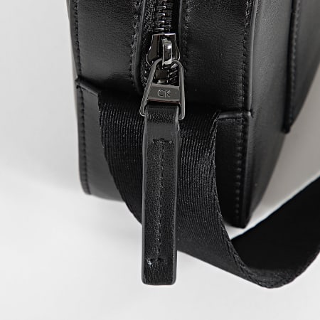 Calvin Klein - Damestasje Line Quilt Camera Bag 1877 Zwart