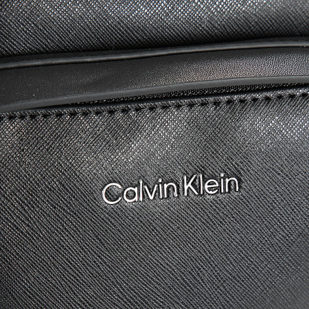 Calvin Klein - Must Reporter 1863 Bolso Negro