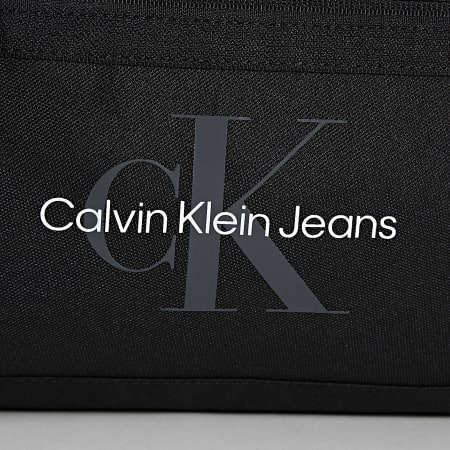 Calvin Klein - Essentials Duffle43 Bolsa deporte 1099 Negro