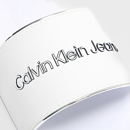 Calvin Klein - Claquettes Femme Slide Instituitional 1508 Bright White Silver