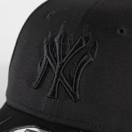 New Era - Gorra Flame 9Forty NY 60565344 Negro