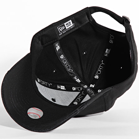 New Era - Vlam 9Forty NY Pet 60565344 Zwart