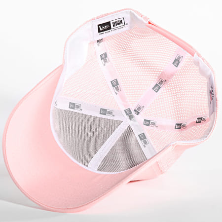 New Era - Dames Trucker Cap Metallic LA 60565487 Roze Zilver