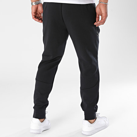 Under Armour - Pantalon Jogging UA Unstoppable 1389353 Noir