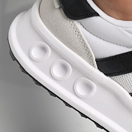 Adidas Performance - Baskets Run 84 IH8612 Core Black Footwear White Carbone