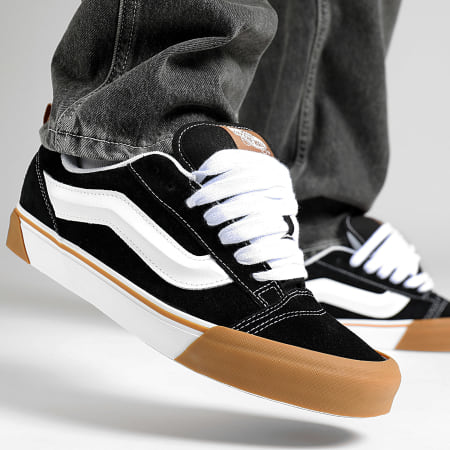 Vans - Knu Skool Sneakers 9QCCJI1 Gum Bumper Zwart