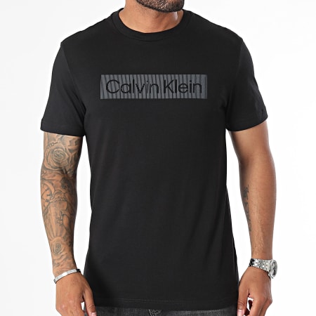 Calvin Klein - Box Stripped Logo Tee Shirt 3590 Negro