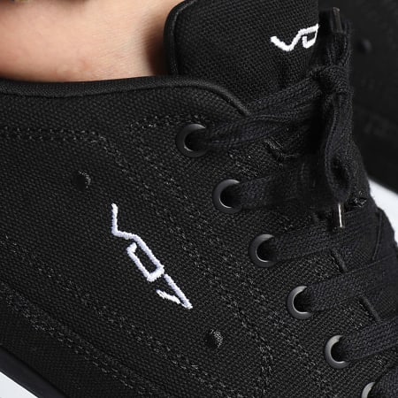 VO7 - Baskets Yacht Black