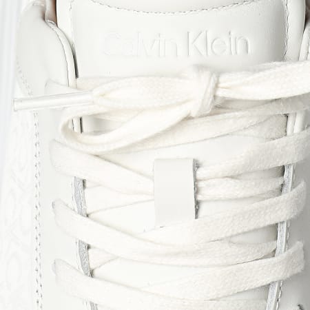 Calvin Klein - Baskets Low Top Lace Up Leather Mono 1557 Triple White Mono