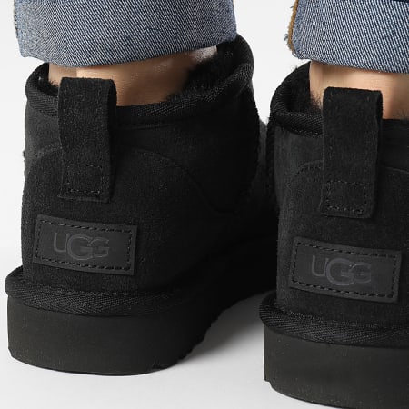 UGG - Stivali Donna Classic Ultra Mini 1116109 Nero