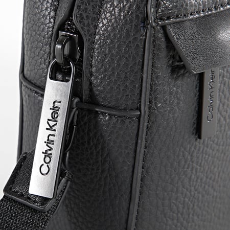 Calvin Klein - CK Must Compact 2200 Tas Zwart