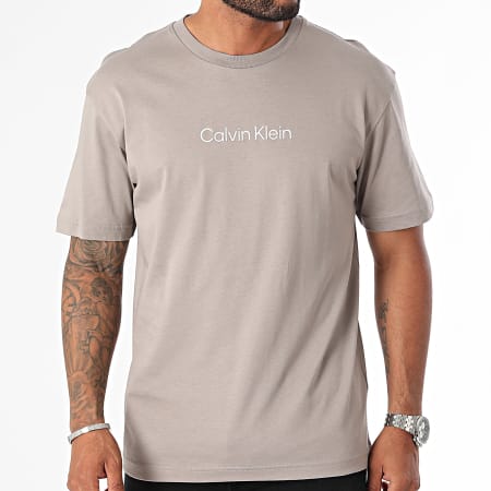 Calvin Klein - Camiseta Hero Logo Comfort 1346 Taupe