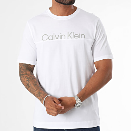 Calvin Klein - Tee Shirt Graphic GMF4K142 Blanc