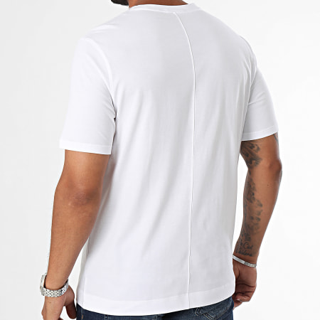 Calvin Klein - Camiseta gráfica GMF4K142 Blanca