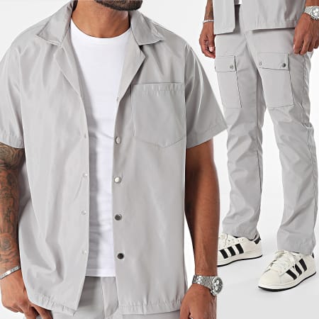 Ikao - Set composto da maglia a maniche corte e pantaloni cargo di colore grigio