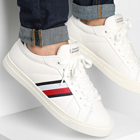 Tommy Hilfiger - Icon Court Leren Strepen 5163 Oude Witte Rode Sneakers