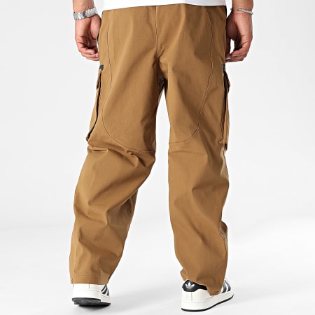 Pantaloni under armour marroni 2025