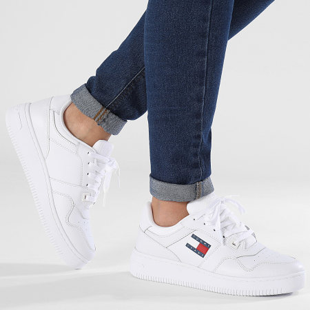 Tommy Jeans - Baskets Femme Retro Basket Essential 2505 White