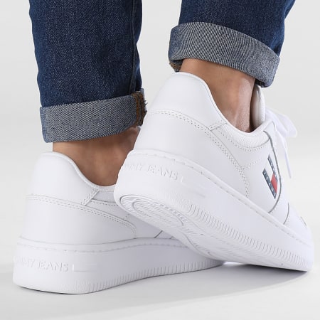 Tommy Jeans - Retro Basket Essential 2505 Blanco Zapatillas Mujer