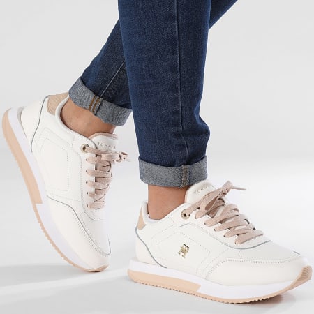 Tommy Hilfiger - Elevated Essential Monogram 8285 Ancient White Misty Blush Damessneakers