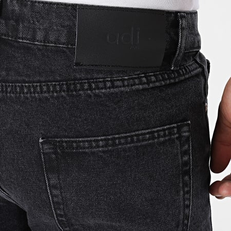 ADJ - Jeans neri dal taglio regolare