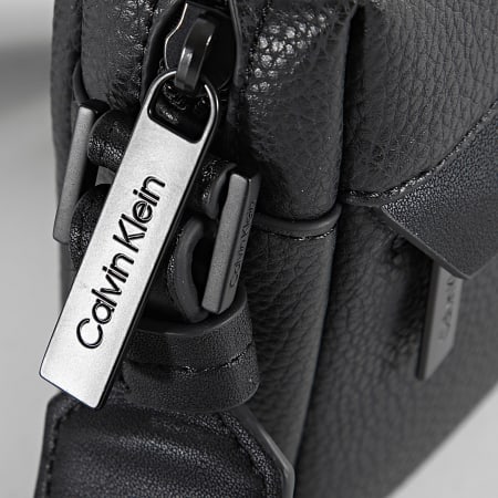 Calvin Klein - Must Bolsa para cámara 2203 Negro