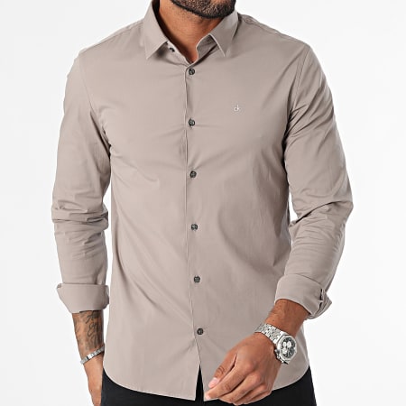 Calvin Klein - Camisa Slim Popelina Manga Larga 0856 Taupe