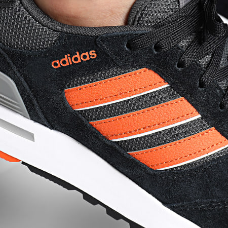 Adidas Sportswear - Manden Run 80s ID1266 Core Zwart Oranje Koolstof