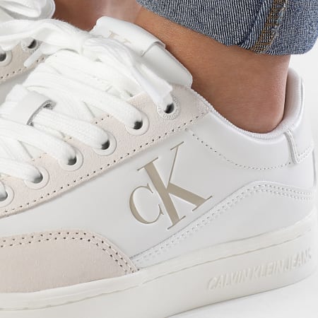 Calvin Klein - Classic Cupsole Laag 1585 Helder Wit Crèmewitte Damessneakers