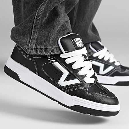 Vans negro blanco 2025