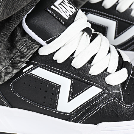 Vans - Zapatillas Upland D25BZW1 Negro Blanco