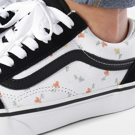 Vans - Old Skool 00CT8 Sneakers met bloemen voor dames