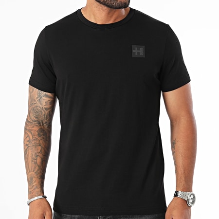 Helvetica - Camiseta Finn Negra